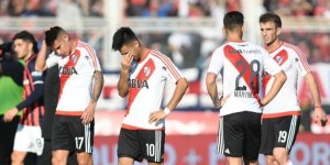 River quedó un punto abajo de Boca, que tiene ante Independiente la chance de elevar a cuatro la ventaja, en tanto San Lorenzo volvió a meterse en zon