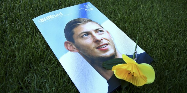 El avión en el que viaja Emiliano Sala cayó al Canal de la Mancha el 21 de enero cuando viajaba de Nantes, Francia, hacia Cardiff, Galés.­