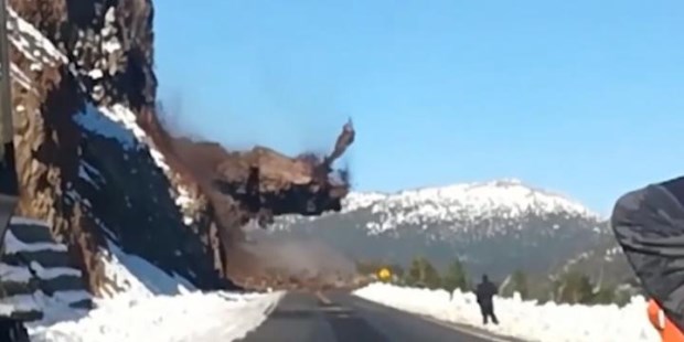 Villa La Angostura aislada tras un derrumbe por las fuertes nevadas