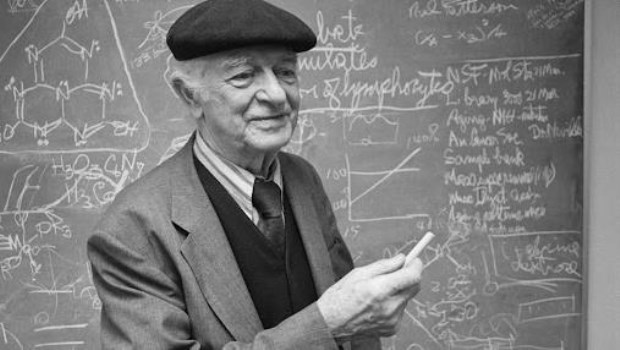 Linus Pauling, pionero en describir el origen molecular y atómico de las enfermedades 