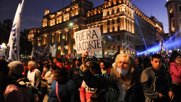 El kirchnerismo y organizaciones sociales reclaman juicio político para los jueces de la Corte