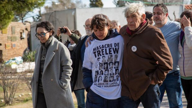 Familiares de las víctimas de la Masacre de Trelew recorrieron el penal al cumplirse 50 años del hecho