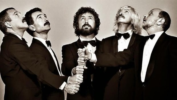 Inolvidables, los Les Luthiers más reconocidos: Rabinovich, Maronna, Núñez Cortés, López Puccio y Mundstock.