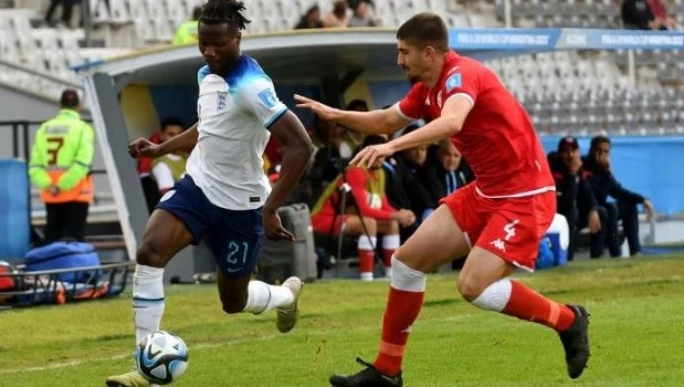 Inglaterra debutó con un triunfo ante Túnez