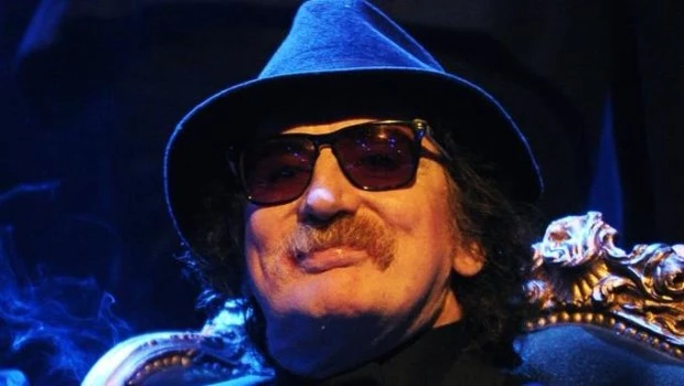 Figuras de la cultura saludan a Charly García en su cumpleaños 72