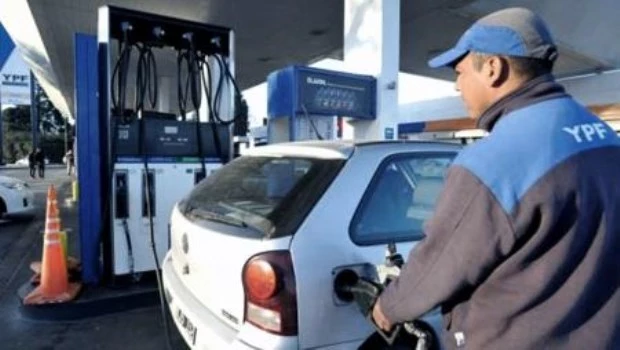 Volvió a aumentar el combustible y se anunciaron subas progresivas de precios