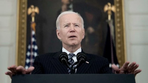Biden se defiende del informe de un fiscal que lo tacha de "hombre mayor con mala memoria"