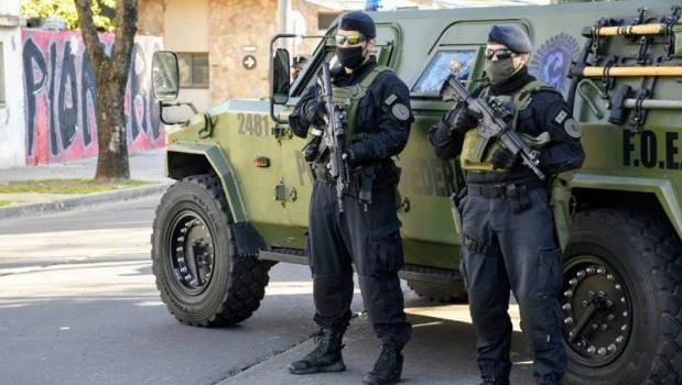 Para combatir el narcoterrorismo, llegaron a Rosario más de 450 agentes federales de distintas fuerzas