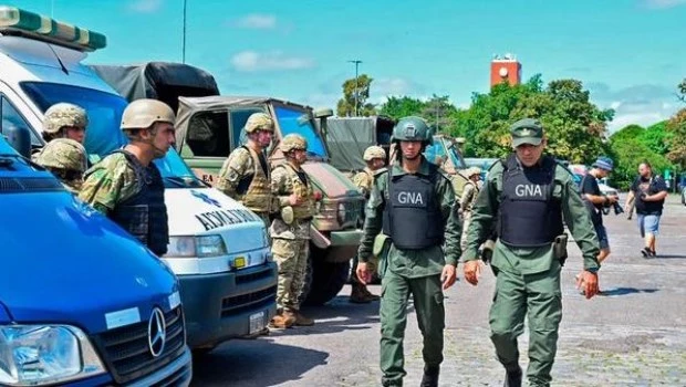 Las Fuerzas Armadas desembarcaron en Rosario para dar apoyo en la lucha contra el narcotráfico