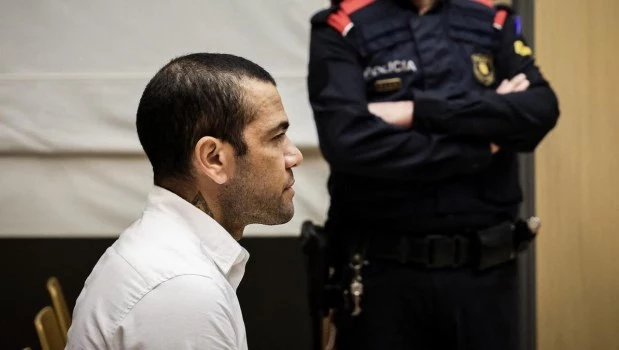 Dani Alves no saldrá hoy de la prisión porque no pudo reunir por ahora el millón de euros de fianza 