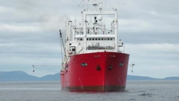 Habló el dueño del barco chino que capturó 163 toneladas de merluza negra en el Mar Argentino
