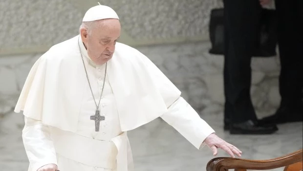 El Papa mostró una mejoría de su salud en la audiencia general 