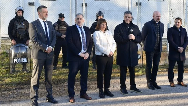 Bullrich y J. Macri anunciaron medidas para atender la "sobrepoblación" de presos en comisarías porteñas
