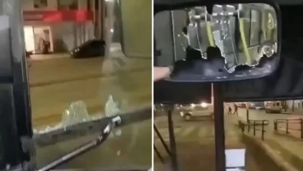 Un policía se tiroteó con delincuentes en la puerta del shopping de San Justo cuando intentaron robarle la moto