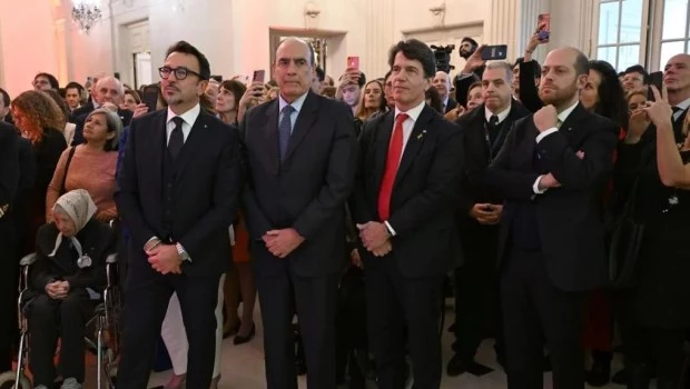 Francos se mostró junto a Nicolás Posse en la embajada de Italia