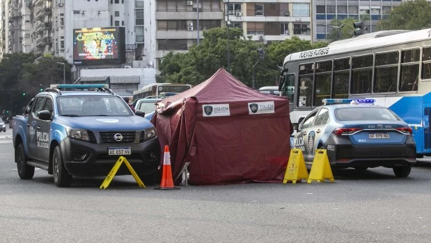 Un peatón murió atropellado por un taxi en Retiro