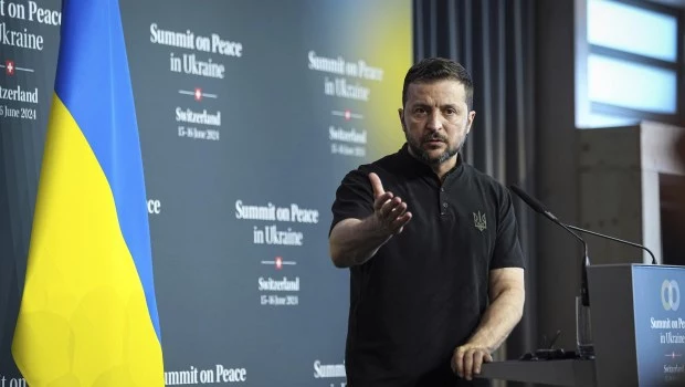 Zelensky, durante la conferencia de prensa en la cumbre de paz de Ucrania en Obbürgen, Suiza (16 de junio de 2024)