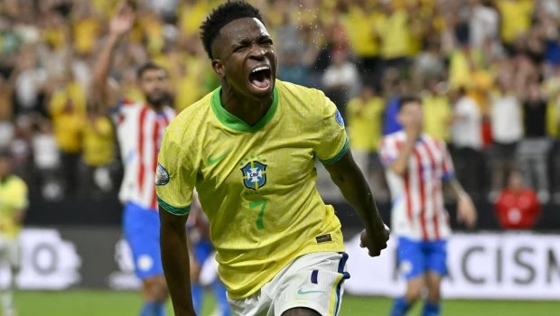 Vinícius desata a Brasil y manda a casa a Paraguay