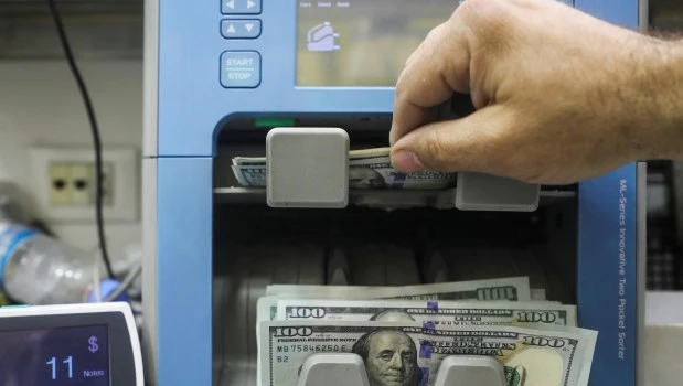 El dólar blue cerró sin cambios y el Central vendió US$62 millones