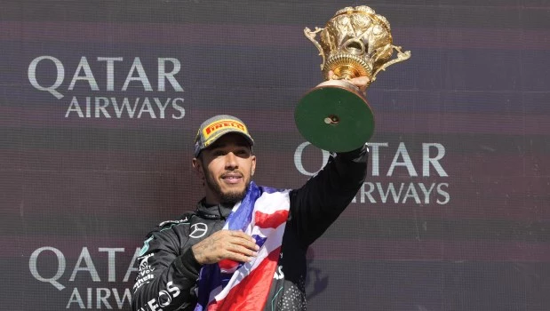 Hamilton nuevamente profeta en su tierra: noveno triunfo en el GP de Silverstone