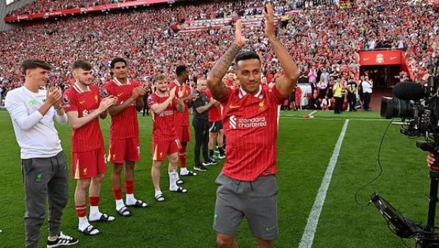 El futbolista hispanobrasileño Thiago Alcantara se retira del fútbol profesional