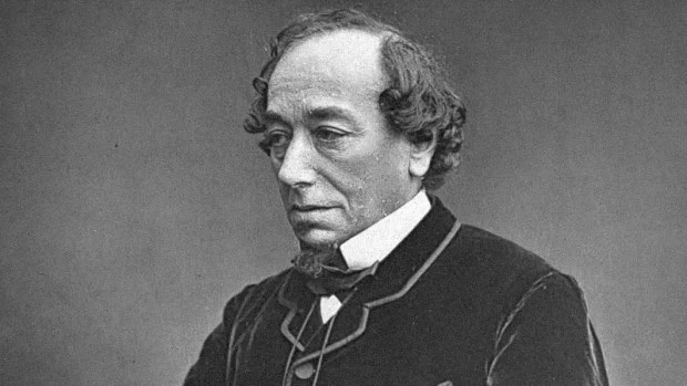 Benjamin Disraeli fue primer ministro británico de origen judío y religión anglicana.