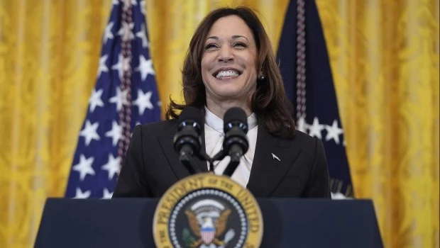 Kamala Harris agradece a Biden su apoyo y confirma que quiere ser candidata