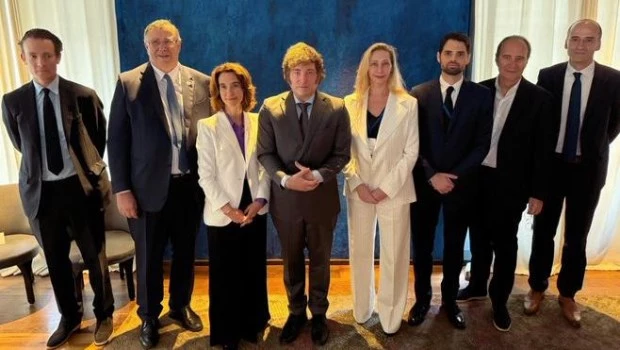 Milei se reunió con empresarios franceses en su visita a Paris