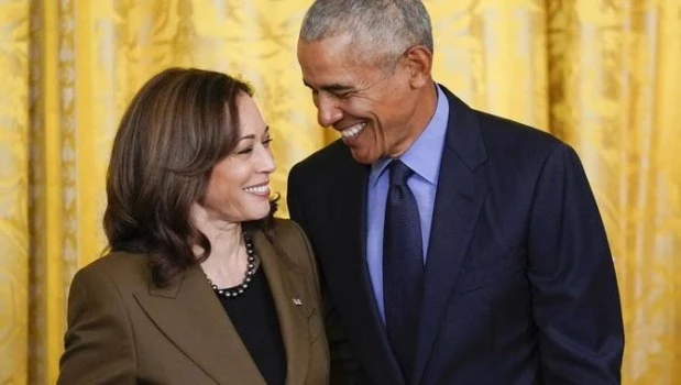 Los Obama divulgan un video con su apoyo a Kamala Harris