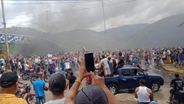 Cacerolazos Y Protestas En Las Calles De Venezuela Tras Las Elecciones ...