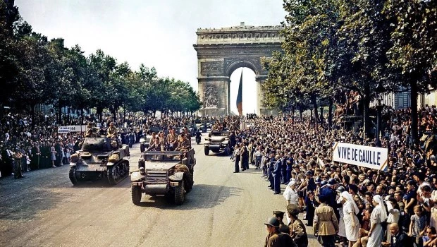 El 25 de agosto de 1944 los parisinos salieron a las calles a festejar el final de cuatro años de ocupación alemana.