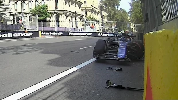 Colapinto tuvo un leve accidente en las pruebas del GP de Azerbaiyán