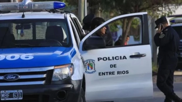 Un menor fue baleado al quedar en medio de un tiroteo a metros de una escuela en Entre Ríos