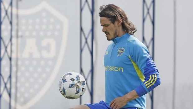 El peruano Advíncula y el uruguayo Cavani volverán al once inicial en Boca ante River