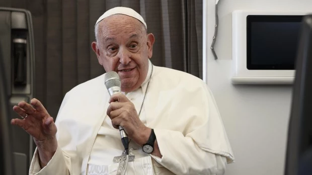 El Papa dice que es "inaceptable" lo que está sucediendo en Líbano 