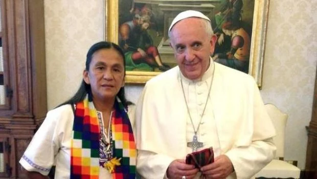 Milagro Sala fue recibida por Francisco en junio de 2014 junto con integrantes de la organización barrial Tupac Amaru y representantes de pueblos originarios de Jujuy.