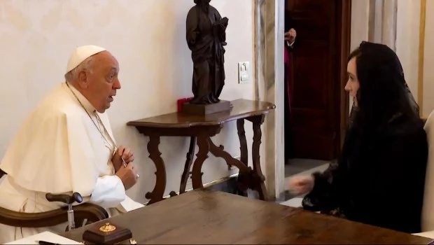 La vicepresidenta Victoria Villarruel visitó al papa Francisco en el Vaticano.