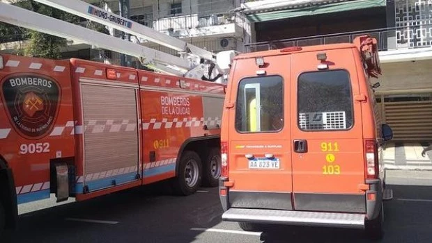 Incendio en un piso 12 de un edificio en Palermo: una beba y dos mujeres fueron asistidas por el SAME