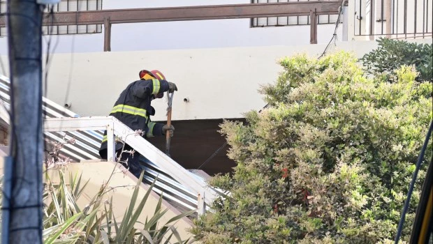 Encontraron otra víctima entre los escombros del hotel en Villa Gesell