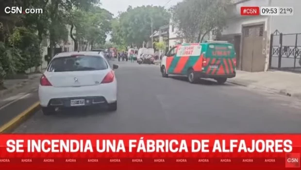 Incendio en la fábrica de alfajores Jorgito 