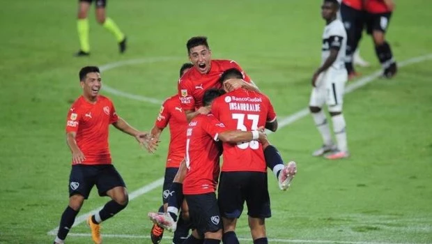 Independiente venció por la mínima a Gimnasia y se mantiene en puestos de Sudamericana