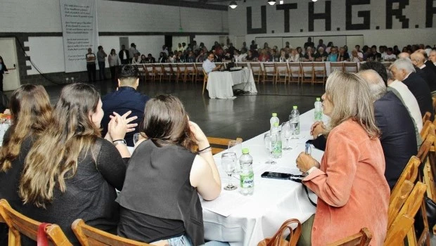 La reunión se realizó en instalaciones del gremio gastronómico de la Capital Federal, que comanda Dante Camaño.