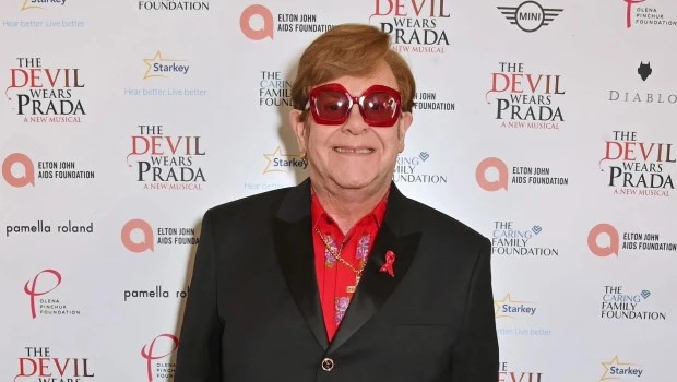 Mal momento para Elton John: una infección lo ha dejado ciego 