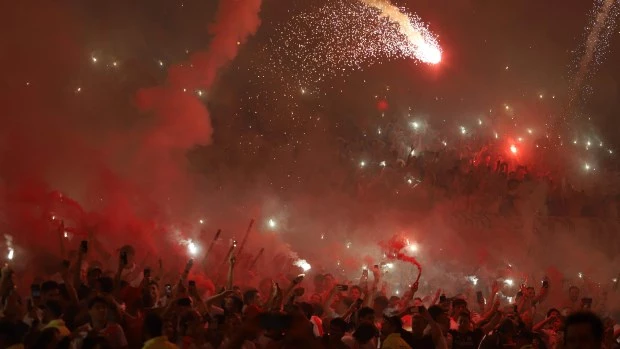 Se confirmaron las sanciones de Conmebol a River y Racing por el uso de pirotecnia 