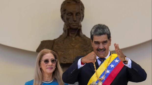 Maduro asumió su tercer mandato en Venezuela y dijo que "siempre" cumplió con la Constitución