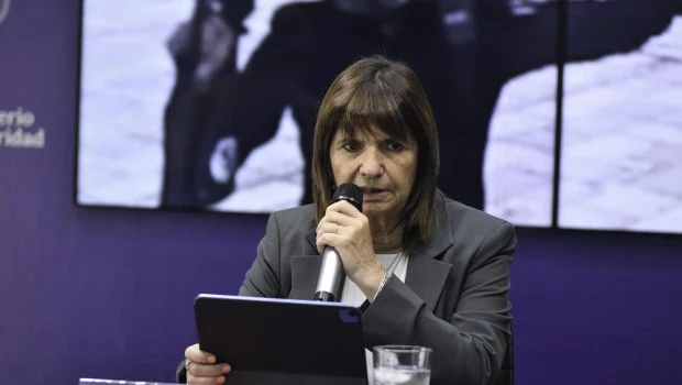 Bullrich anunció que detuvieron a un hombre "vinculado al Estado Islámico que intentaba reclutar jóvenes argentinos