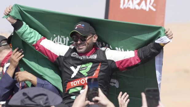 Yazeed Al Rajhi hace historia y se corona en el Rally Dakar