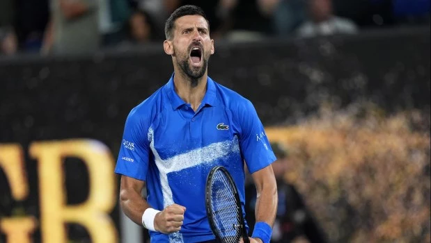 Djokovic brilló para aplastar a Machac y avanzó a octavos en Australia