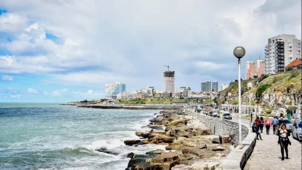 Murió un turista en Mar Del Plata al caer desde un paredón