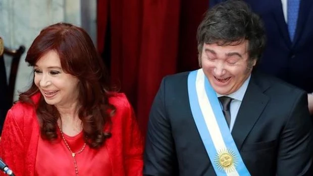 Milei y CFK, los únicos con una estrategia electoral congruente